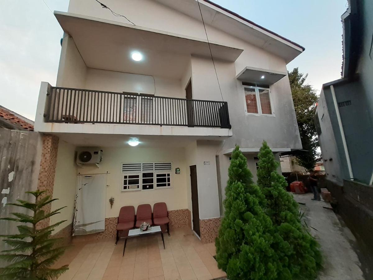 Kost Carmelia Syariah Baranangsiang Bogor Hotel Екстериор снимка