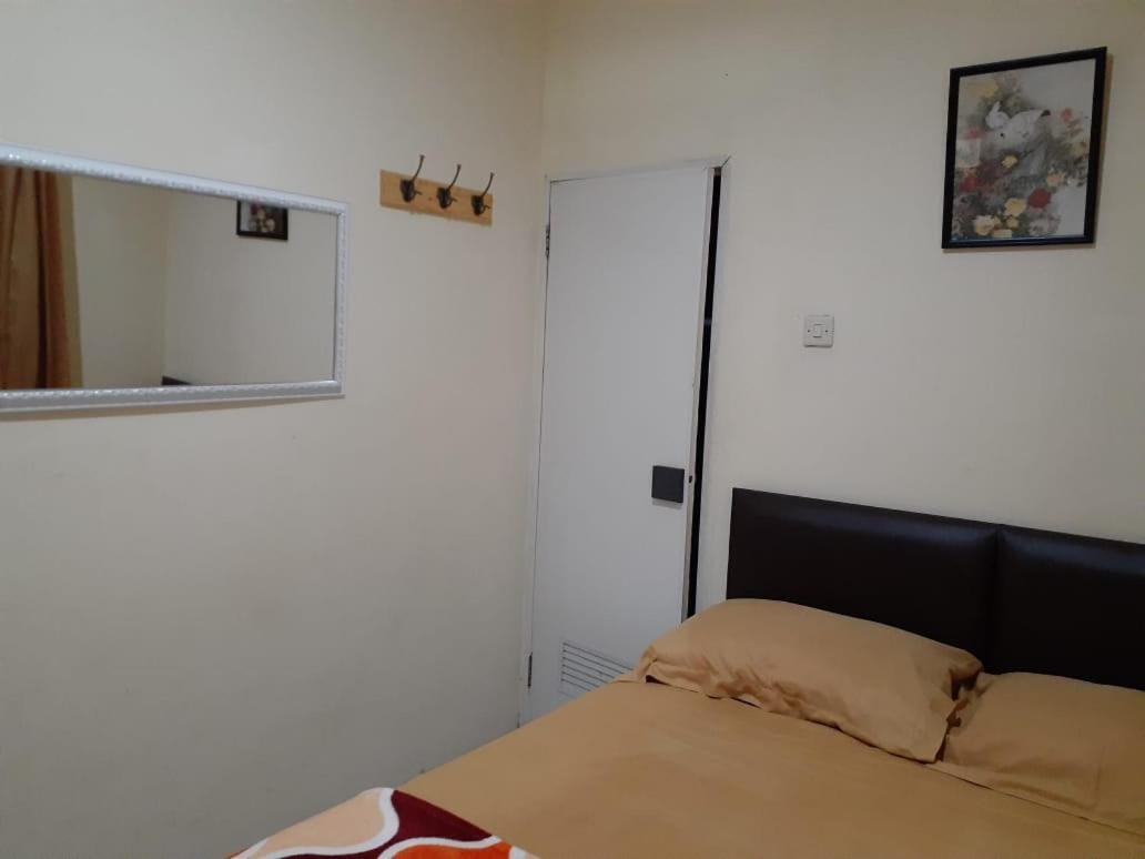 Kost Carmelia Syariah Baranangsiang Bogor Hotel Екстериор снимка