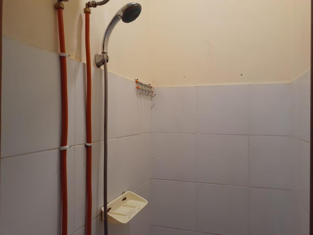 Kost Carmelia Syariah Baranangsiang Bogor Hotel Стая снимка